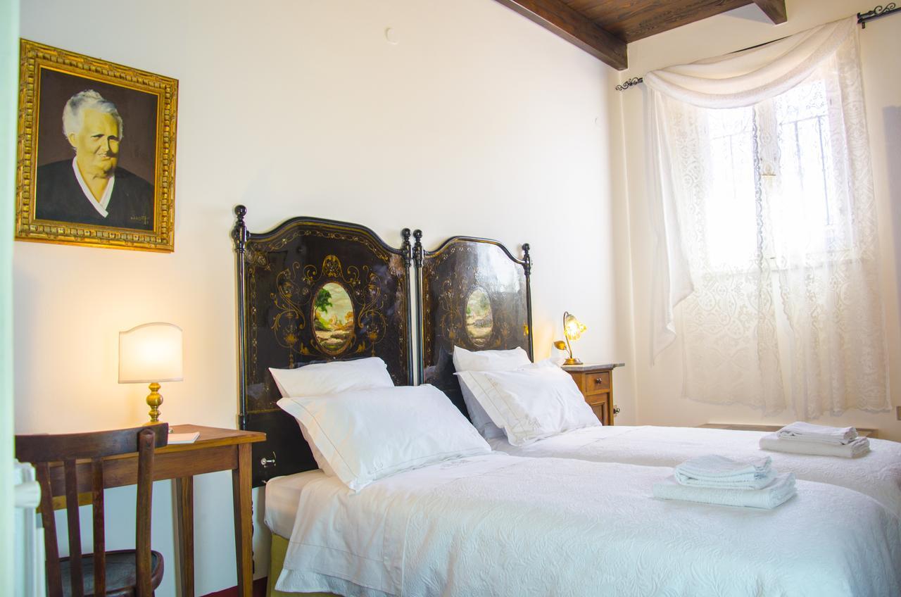 Antica Casa Cristofori Bed and Breakfast Usini Buitenkant foto