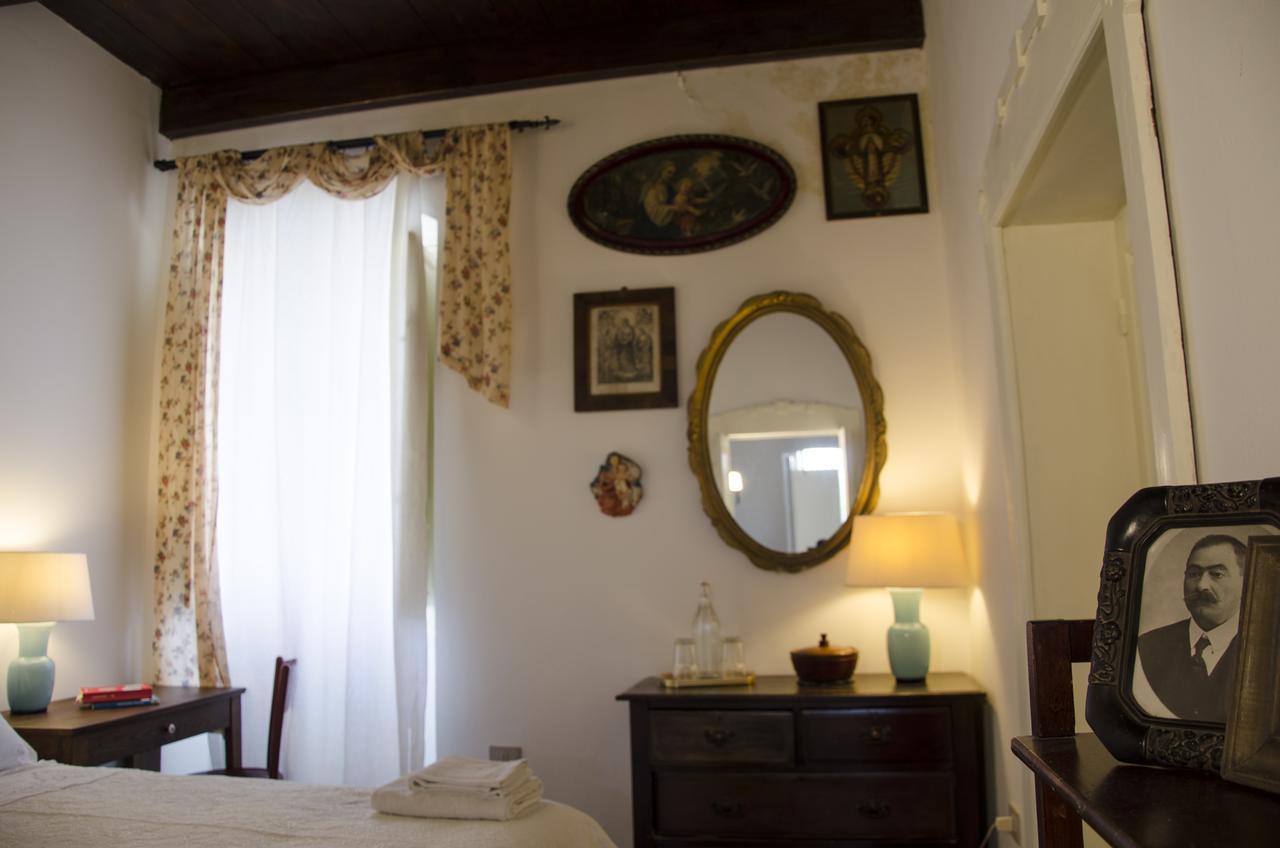 Antica Casa Cristofori Bed and Breakfast Usini Buitenkant foto