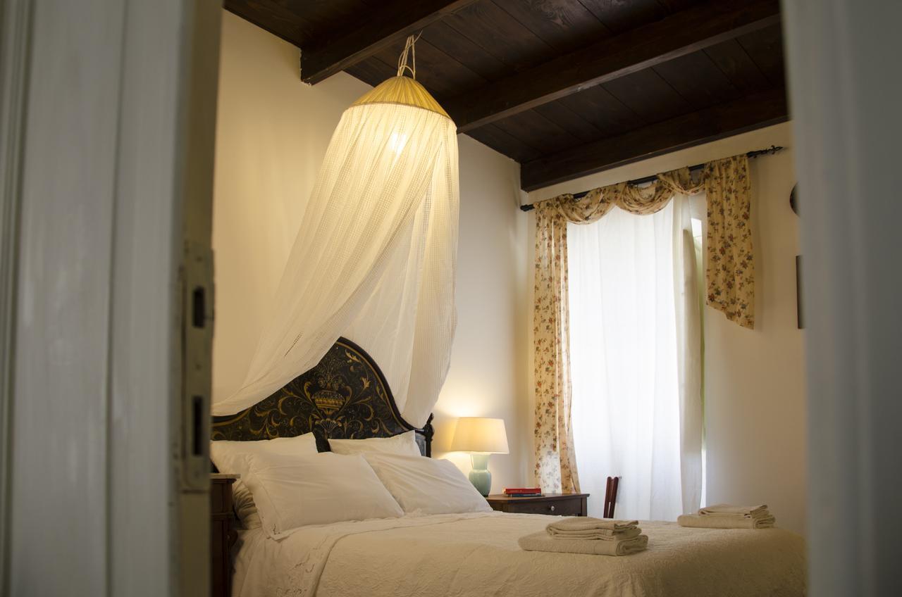 Antica Casa Cristofori Bed and Breakfast Usini Buitenkant foto